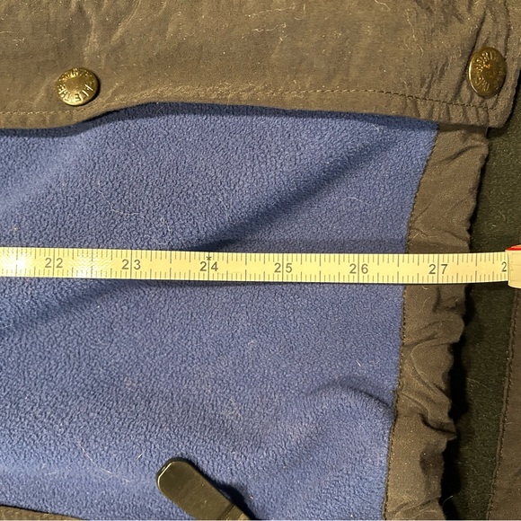 North Face men’s softshell, winstopper, water repellant jacket. - Picture 2 of 6